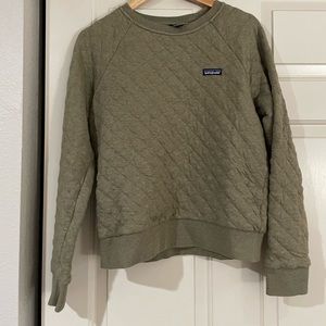 Green Quilted Patagonia Crew Neck